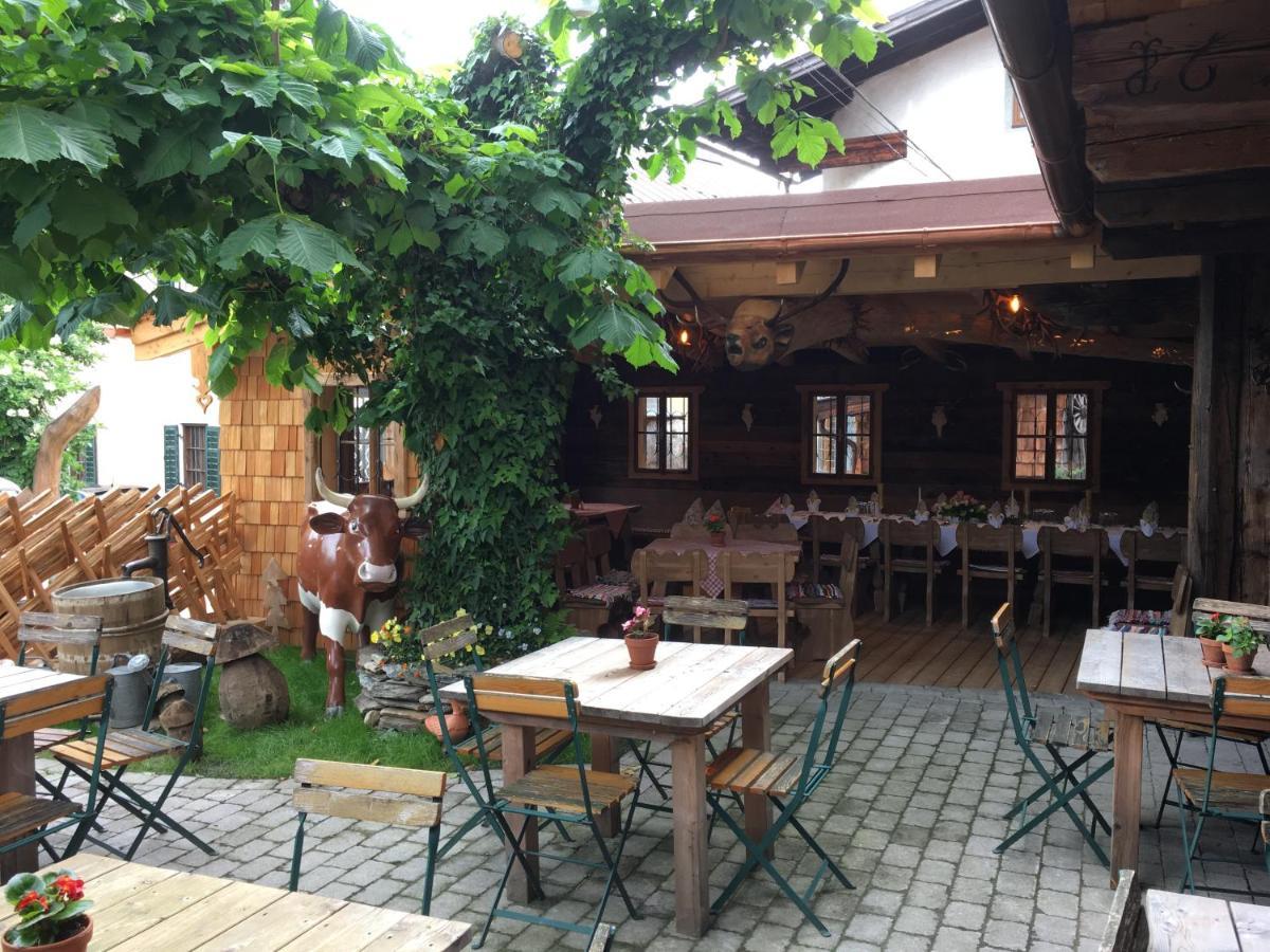 Gasthof Zacherlbraeu Fusch an der Glocknerstraße Екстериор снимка