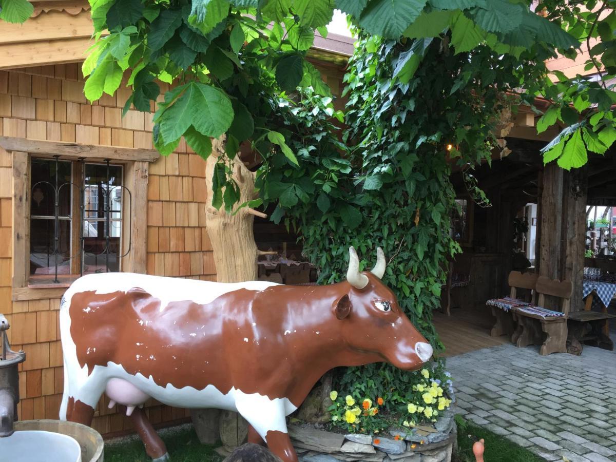 Gasthof Zacherlbraeu Fusch an der Glocknerstraße Екстериор снимка