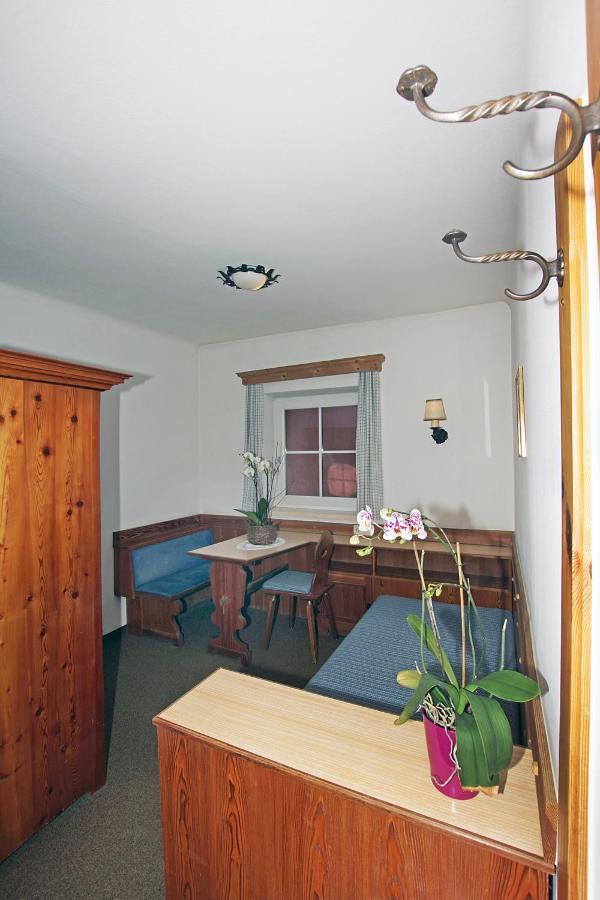 Gasthof Zacherlbraeu Fusch an der Glocknerstraße Екстериор снимка